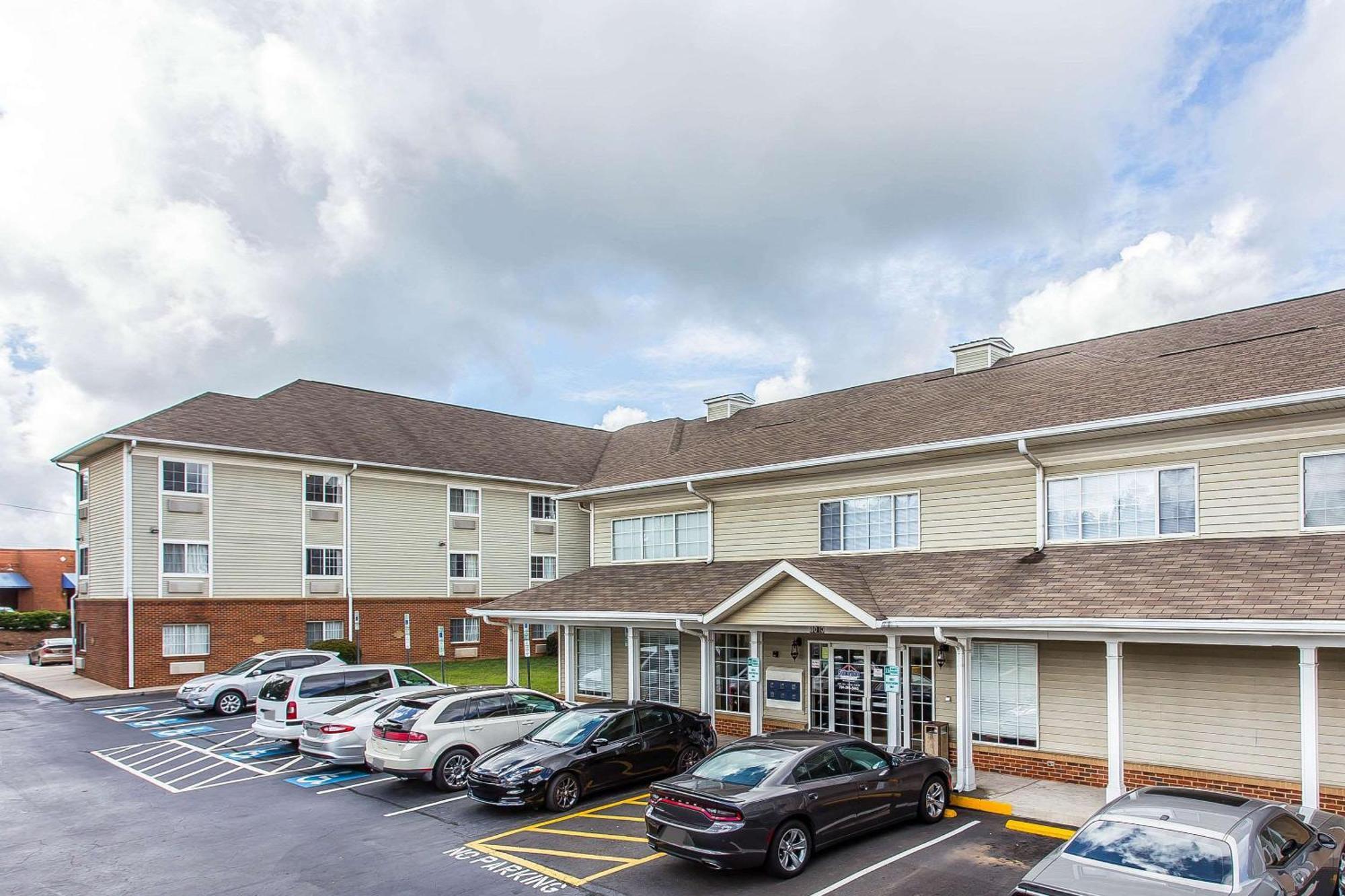Suburban Studios Near University Of North Carolina-Charlotte Extérieur photo