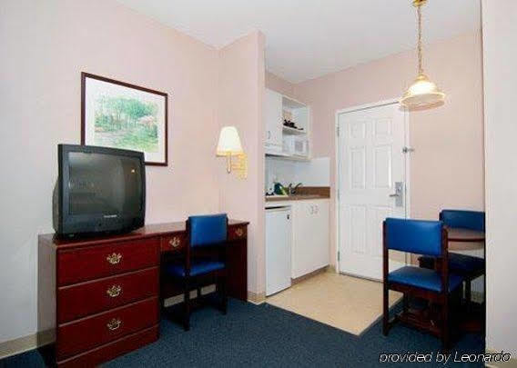 Suburban Studios Near University Of North Carolina-Charlotte Extérieur photo