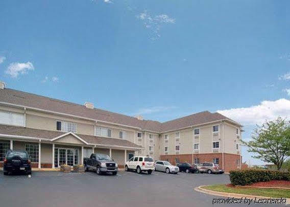 Suburban Studios Near University Of North Carolina-Charlotte Extérieur photo